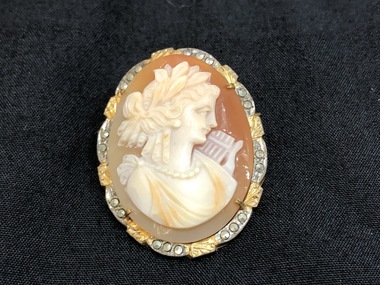Brooch