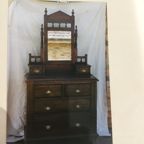 Dressing table