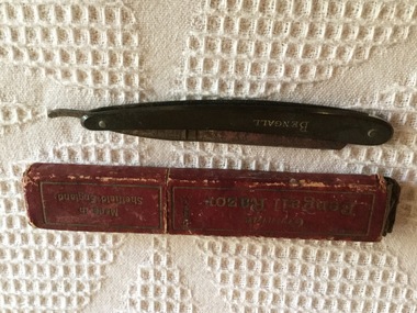 Razor, T.R. Cadman and Sons