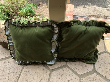 Cushion, 1992