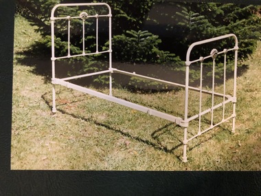 Iron single bed has bed head, bed base and bed end. One complete unit.