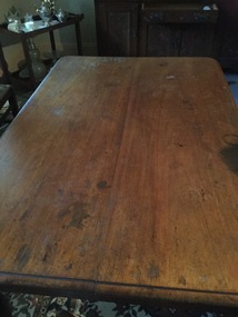 Furniture - Table