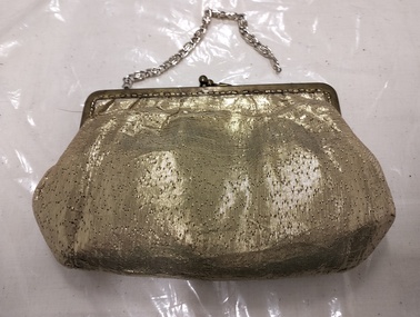 Accessory - Metallic gold handbag - Circa 1950s