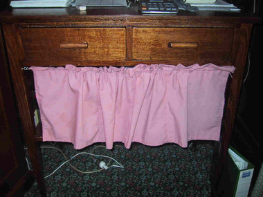 Cabinet, cutlery