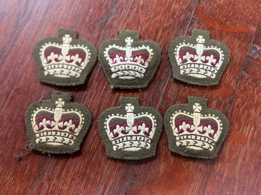 Uniform - Warrant Officer Crown, Warrant Officer Crown with green thread
