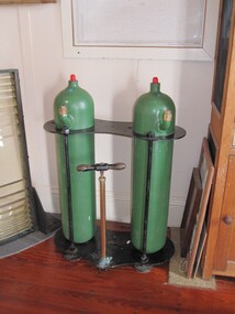 Tanks, kerosene vaporiser