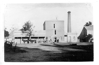 Photograph of Flour Mill complex, Tarnagulla, Flour Mill complex, Tarnagulla, circa 1882-1920