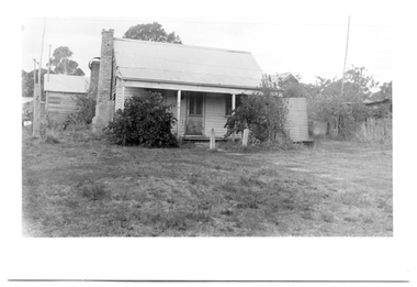 Photograph of a house in Tarnagulla, A house in Tarnagulla, Late 1960s