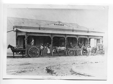 Photograph of Thomson & Comrie Exchange Store, Tarnagulla, 1859-1910