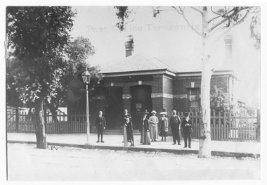 Photograph, People outside Tarnagulla Post Office, c.1905