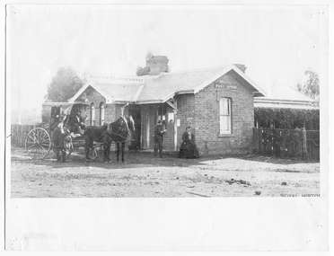 Photograph, People outside Sandy Creek (later Tarnagulla) Post Office, c.1856-1880
