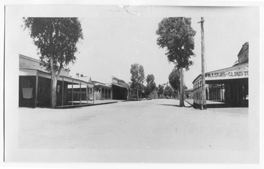 Photograph looking up Commercial Road, Tarnagulla, Looking up Commercial Road, Tarnagulla, c.1960s
