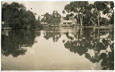 Photo-postcard depicting Company's Dam, Tarnagulla, Late 1919 or in 1920