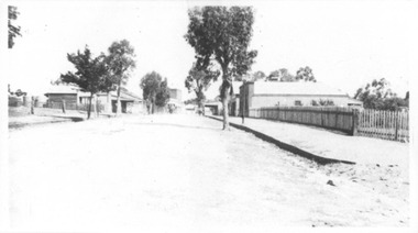 Photograph of Commercial Road, Tarnagulla, Commercial Road, Tarnagulla, circa 1960s