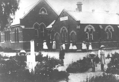 Photograph: Children at Newbridge State School, Children at Newbridge State School, 1910