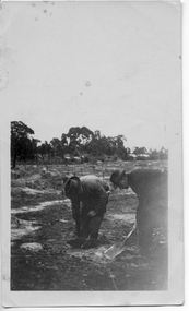 Photograph: Planting ceremony to commence Pine Plantation, Tarnagulla, June 1925
