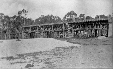 Photograph: Building of concrete bridge at Eddington (1), 1928