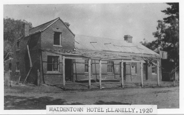 Photograph: Maidentown Hotel, Llanelly, 1920