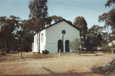Photograph: Courthouse Tarnagulla, early 1990s