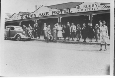 Photograph, People Outside the Golden Age Hotel, Tarnagulla, 1937