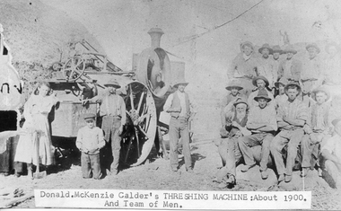 Photograph, Calder's Threshing Machine and team of men, Tarnagulla, circa 1900