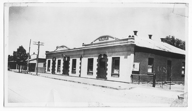 Photograph: Tarnagulla Public Hall / Former Victoria Hotel and Theatre