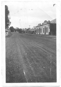 Photograph: Former Victoria Hotel & Theatre in Commercial Road, Tarnagulla