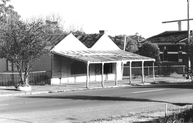 Photograph: Building formerly at 107 Commercial Rd, Tarnagulla