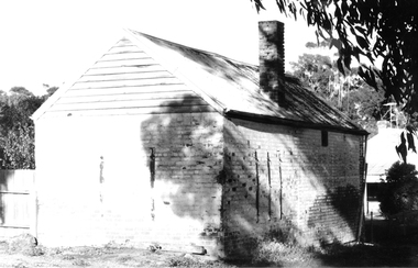 Photograph: Rear view of a brick building on Commercial Rd, Tarnagulla