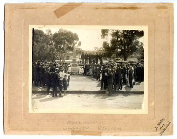 Photograph: Unveiling ceremony for Soldiers' Memorial, Tarnagulla, J. Wells, 8th November, 1919
