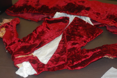 Clothing - Wedding dress bodice, c1885