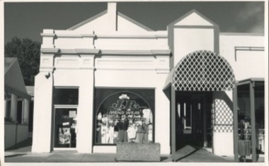 Photograph, 13 Sydney Street