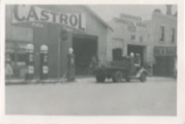 Photograph, Hardidge's Commercial Garage, Early 20th Century