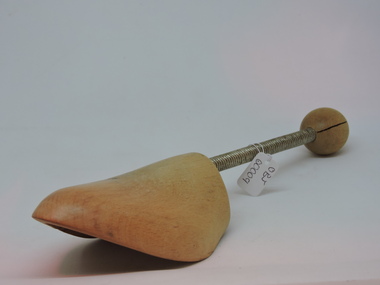 Tool - Shoe stretcher, Wooden and metal shoe stretcher
