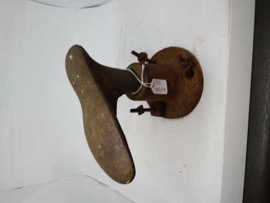 Tool - Shoe last, Cast iron shoe last