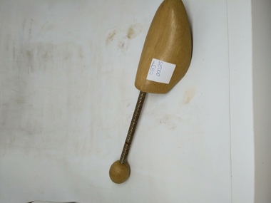 Tool - Shoe stretcher