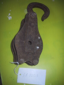 Functional object - Hook, block and tackle