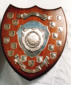 Shield, Les Pound Shield