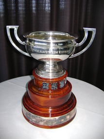 Trophy, Twilight with Extras