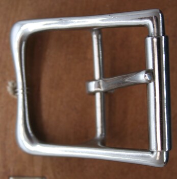 Nickel plated  roller hobble buckle used as equine accessory