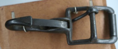 Steel tandem hook used as equine accessory