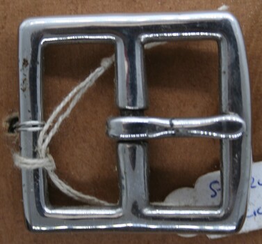 Stirrup buckle used on equestrian accessory
