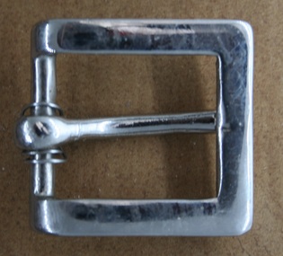 Nickel plated whole buckle used in the production of equine accessories