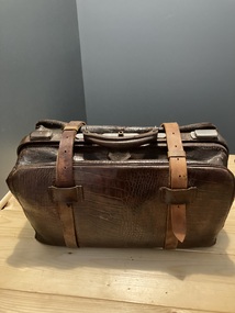 Functional object, Gladstone Bag, 1940s