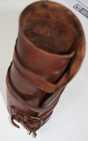 Leather gaiter used for leg protection