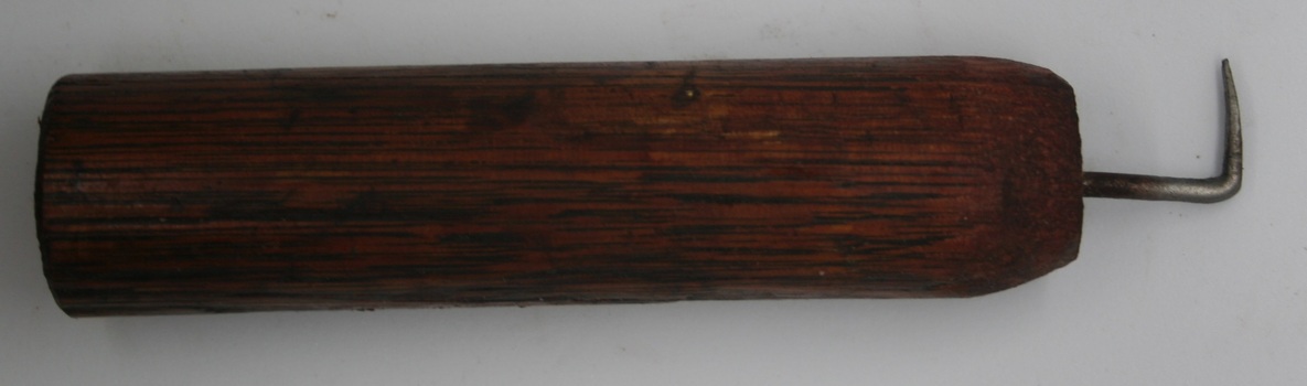 eyelet tool use by cobblers in boot making 