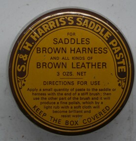 `Tin containing paste for dressing and maintaining leather goods