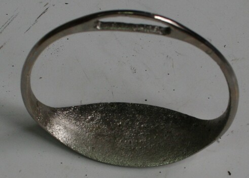 Stirrup used by ladies who rode side saddle