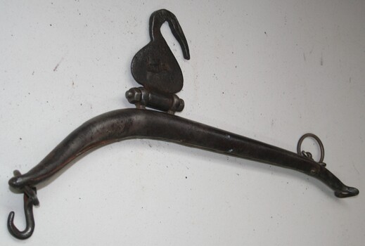 Hames used on horse collar to attach to cart
