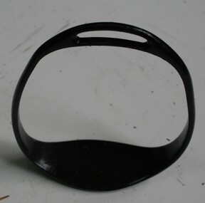 Stirrup used by ladies who ride side saddle